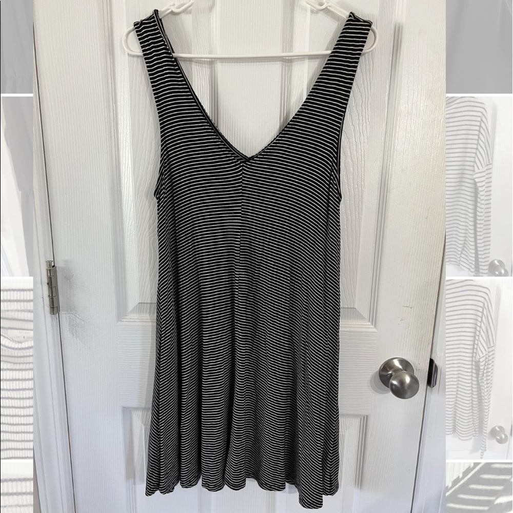American eagle dress above knee plunge neckline